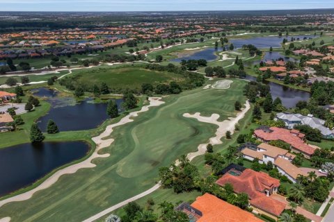 Villa ou maison à vendre à Lakewood Ranch, Floride: 4 chambres, 315.22 m2 № 2267111 - photo 26
