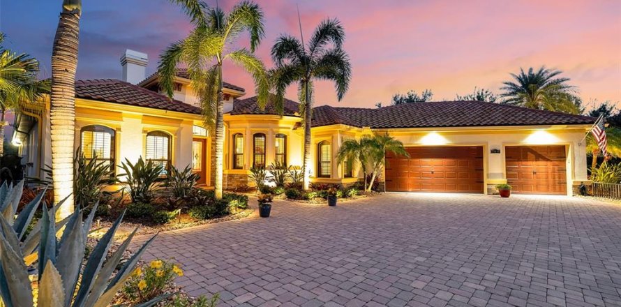 Villa ou maison à Lakewood Ranch, Floride 4 chambres, 315.22 m2 № 2267111