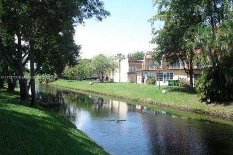 Adosado en alquiler en Tamarac, Florida, 3 dormitorios, 134.71 m2 № 1922596 - foto 22