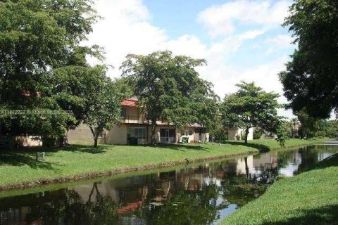 Adosado en alquiler en Tamarac, Florida, 3 dormitorios, 134.71 m2 № 1922596 - foto 21