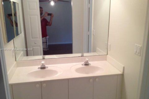 Adosado en alquiler en Tamarac, Florida, 3 dormitorios, 134.71 m2 № 1922596 - foto 12