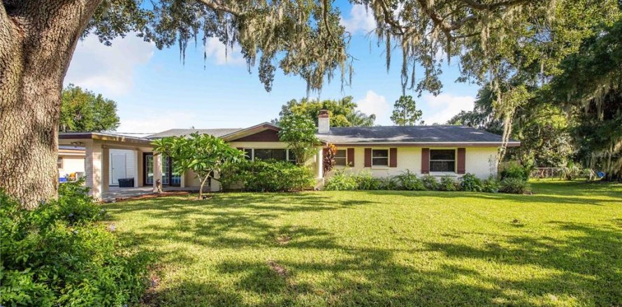 Villa ou maison à Winter Haven, Floride 4 chambres, 203.83 m2 № 1810257