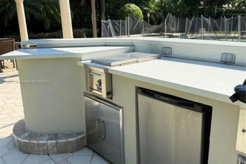 House in Palmetto Bay, Florida 4 bedrooms, 282.05 sq.m. № 1890159 - photo 20