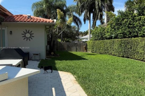 House in Palmetto Bay, Florida 4 bedrooms, 282.05 sq.m. № 1890159 - photo 23