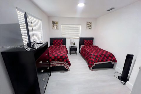 Casa en venta en Lauderhill, Florida, 4 dormitorios, 139.54 m2 № 2066550 - foto 16