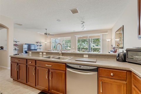 Villa ou maison à vendre à Spring Hill, Floride: 3 chambres, 176.14 m2 № 2426939 - photo 13