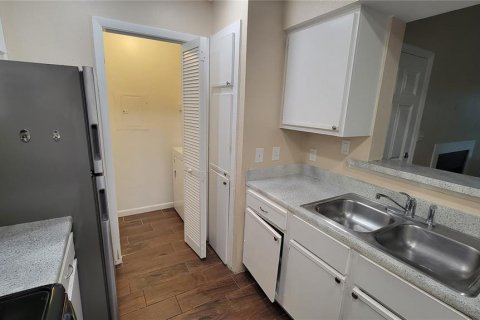 Copropriété à vendre à Orlando, Floride: 2 chambres, 86.86 m2 № 2212274 - photo 8