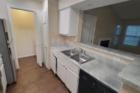 Copropriété à vendre à Orlando, Floride: 2 chambres, 86.86 m2 № 2212274 - photo 11