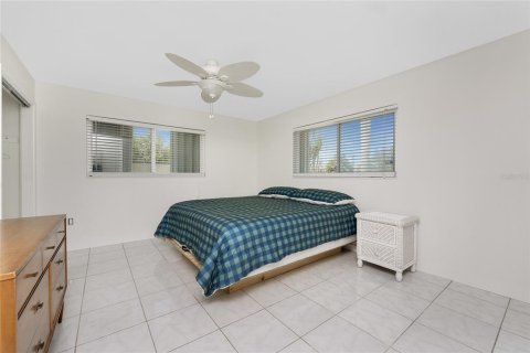 House in Punta Gorda, Florida 3 bedrooms, 108.97 sq.m. № 1719659 - photo 19