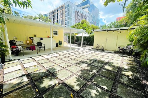 Villa ou maison à louer à Miami, Floride: 3 chambres, 108.32 m2 № 2030019 - photo 9