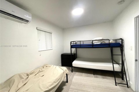 Villa ou maison à louer à Miami, Floride: 3 chambres, 108.32 m2 № 2030019 - photo 15