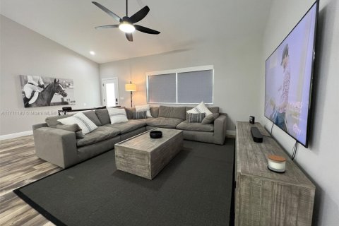 House in Ocala, Florida 4 bedrooms, 174.66 sq.m. № 1714003 - photo 6