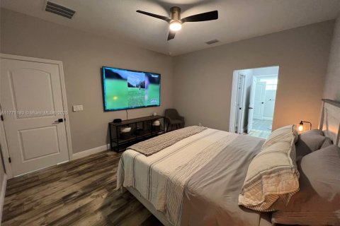 House in Ocala, Florida 4 bedrooms, 174.66 sq.m. № 1714003 - photo 16
