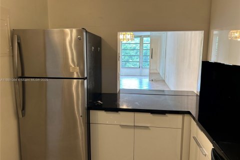 Condo in Davie, Florida, 2 bedrooms  № 1944513 - photo 4