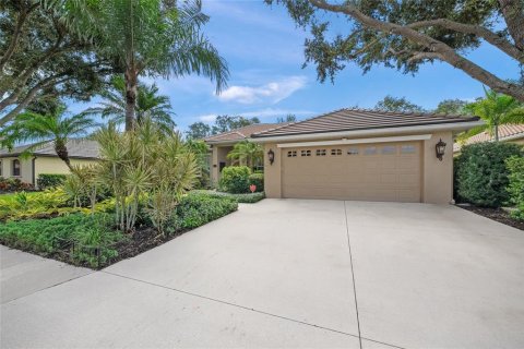 Villa ou maison à vendre à Sarasota, Floride: 3 chambres, 224.92 m2 № 2415554 - photo 2