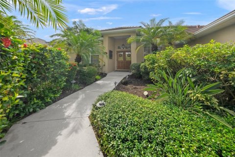 Villa ou maison à vendre à Sarasota, Floride: 3 chambres, 224.92 m2 № 2415554 - photo 4