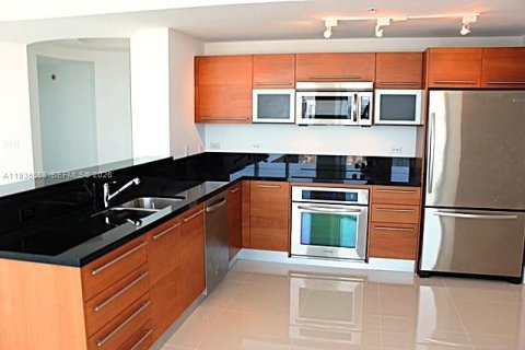 Condominio en venta en Miami, Florida, 3 dormitorios, 166.76 m2 № 2000404 - foto 14