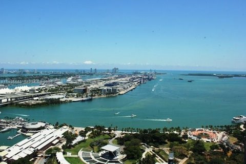 Condominio en venta en Miami, Florida, 3 dormitorios, 166.76 m2 № 2000404 - foto 2