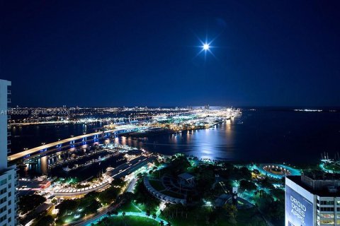 Condominio en venta en Miami, Florida, 3 dormitorios, 166.76 m2 № 2000404 - foto 7