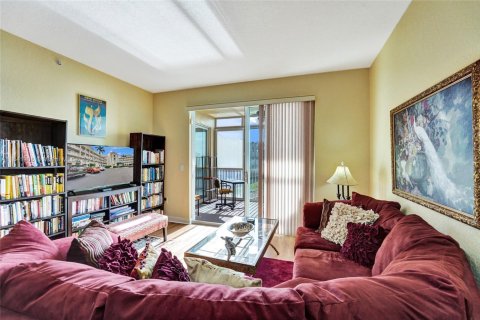 Condo in Tamarac, Florida, 2 bedrooms  № 1833906 - photo 27