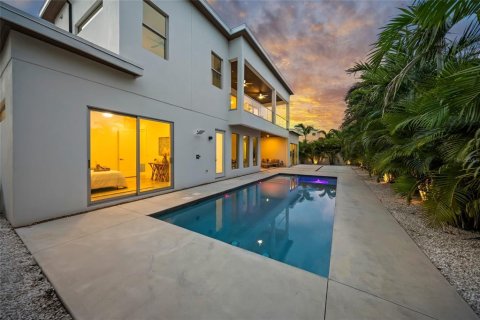 House in Sarasota, Florida 6 bedrooms, 365.2 sq.m. № 2266261 - photo 29