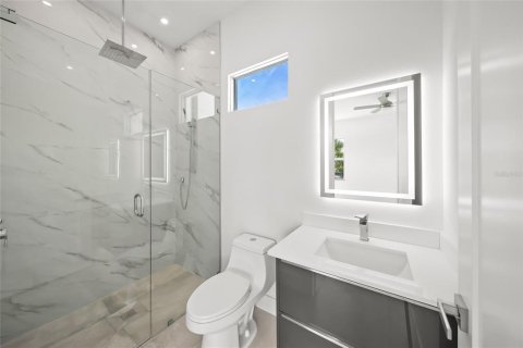 House in Sarasota, Florida 6 bedrooms, 365.2 sq.m. № 2266261 - photo 23