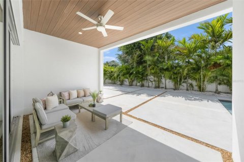 House in Sarasota, Florida 6 bedrooms, 365.2 sq.m. № 2266261 - photo 24