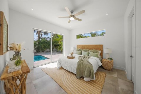 House in Sarasota, Florida 6 bedrooms, 365.2 sq.m. № 2266261 - photo 15
