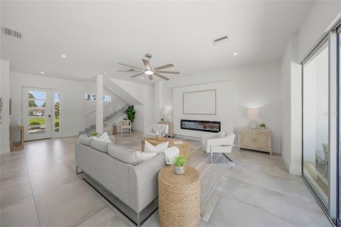 House in Sarasota, Florida 6 bedrooms, 365.2 sq.m. № 2266261 - photo 8