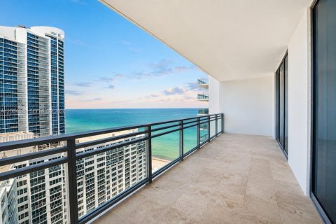 Copropriété à vendre à Hollywood, Floride: 3 chambres, 265.42 m2 № 2278943 - photo 5