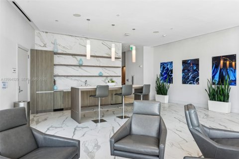 Copropriété à vendre à Hollywood, Floride: 3 chambres, 265.42 m2 № 2278943 - photo 24