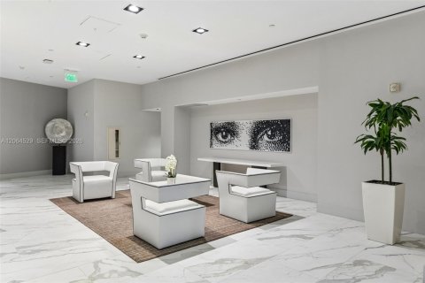 Copropriété à vendre à Hollywood, Floride: 3 chambres, 265.42 m2 № 2278943 - photo 28
