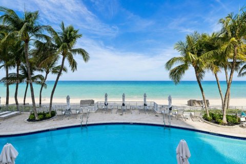 Copropriété à vendre à Hollywood, Floride: 3 chambres, 265.42 m2 № 2278943 - photo 26