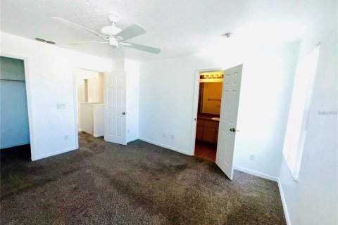 Townhouse in Kissimmee, Florida 3 bedrooms, 136.38 sq.m. № 2283727 - photo 17