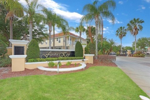Townhouse in Kissimmee, Florida 3 bedrooms, 136.38 sq.m. № 2283727 - photo 2