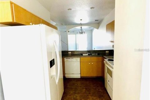 Townhouse in Kissimmee, Florida 3 bedrooms, 136.38 sq.m. № 2283727 - photo 6