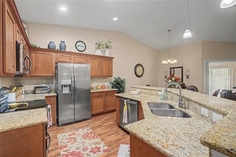Villa ou maison à vendre à Zephyrhills, Floride: 2 chambres, 122.26 m2 № 2313013 - photo 11