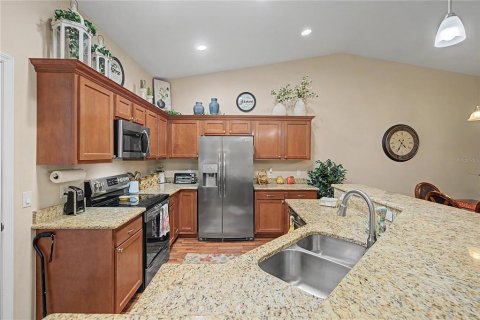 Villa ou maison à vendre à Zephyrhills, Floride: 2 chambres, 122.26 m2 № 2313013 - photo 14