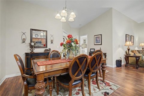 Villa ou maison à vendre à Zephyrhills, Floride: 2 chambres, 122.26 m2 № 2313013 - photo 15
