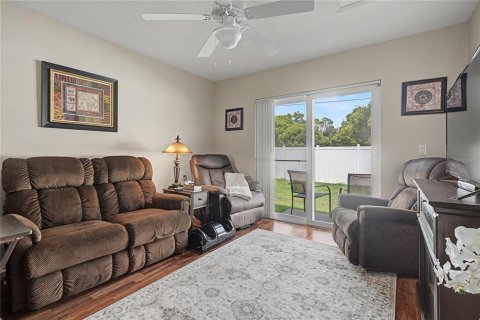 Villa ou maison à vendre à Zephyrhills, Floride: 2 chambres, 122.26 m2 № 2313013 - photo 26
