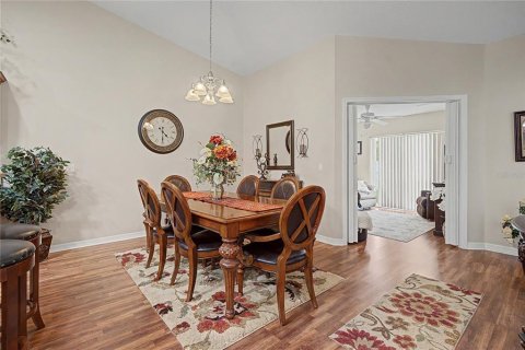 Villa ou maison à vendre à Zephyrhills, Floride: 2 chambres, 122.26 m2 № 2313013 - photo 9