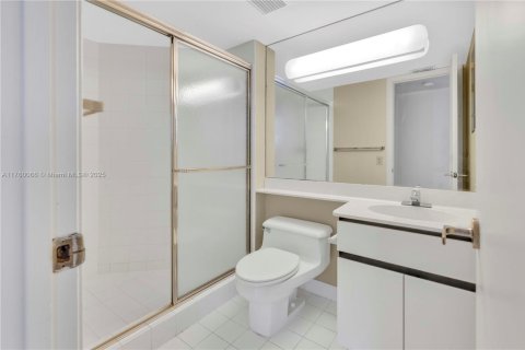 Condominio en venta en Miami Beach, Florida, 2 dormitorios, 94.76 m2 № 1707623 - foto 16