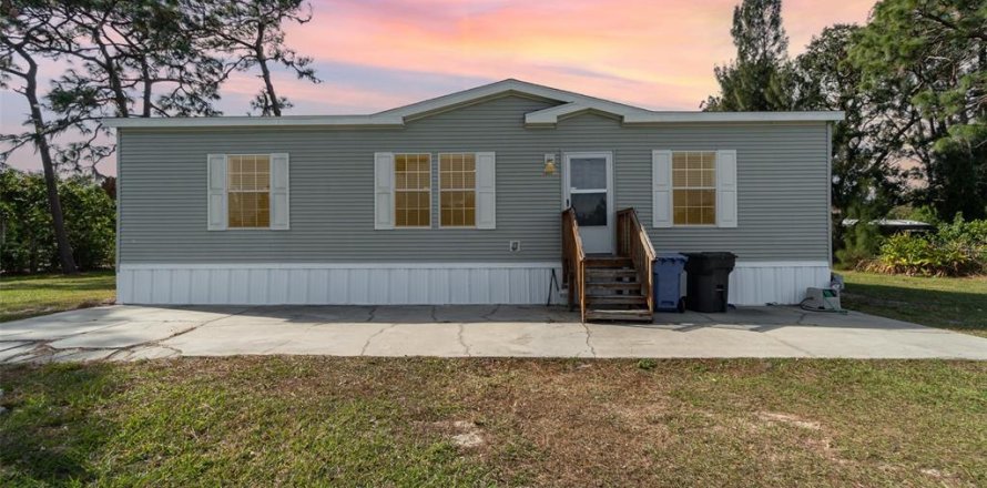 Apartment in Ruskin, Florida 3 bedrooms, 133.78 sq.m. № 2390965