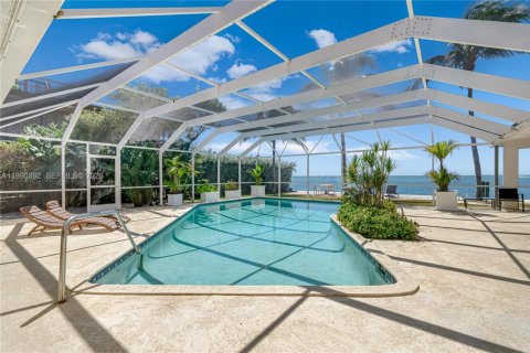 Casa en venta en Key Biscayne, Florida, 4 dormitorios, 336.31 m2 № 2062671 - foto 6