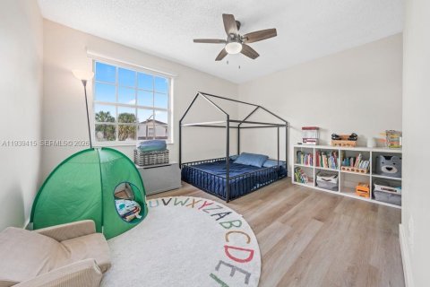 Купить виллу или дом в Пемброк-Пайнс, Флорида 3 спальни, 170.57м2, № 1997498 - фото 15