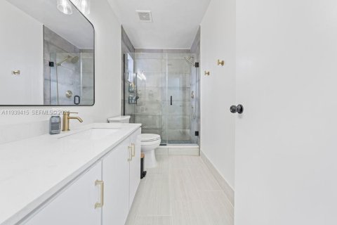 Купить виллу или дом в Пемброк-Пайнс, Флорида 3 спальни, 170.57м2, № 1997498 - фото 13