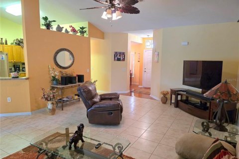 Villa ou maison à vendre à Spring Hill, Floride: 3 chambres, 174.84 m2 № 2388668 - photo 10