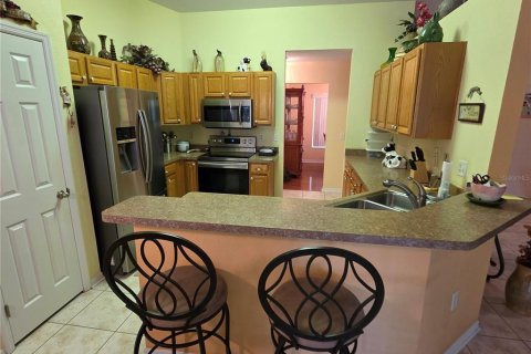 Villa ou maison à vendre à Spring Hill, Floride: 3 chambres, 174.84 m2 № 2388668 - photo 4