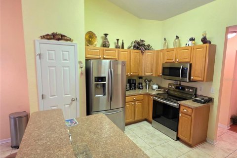 Villa ou maison à vendre à Spring Hill, Floride: 3 chambres, 174.84 m2 № 2388668 - photo 3