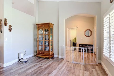 House in Deltona, Florida 4 bedrooms, 246.75 sq.m. № 2220835 - photo 7